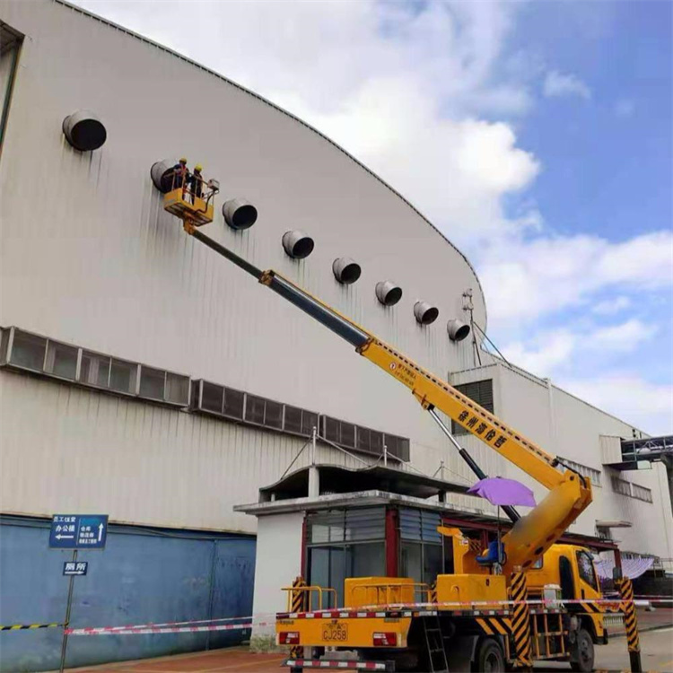 深泽县高空作业车出租服务：专业广告牌安装解决方案